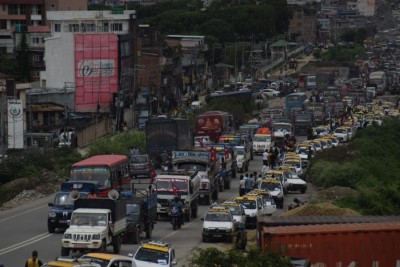 सितापाइलामा ट्याक्सीदेखि ट्यांकरसम्मको विरोध र्‍याली (फोटोफिचर)